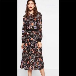 Floral Long-Sleeve Black Midi Dress